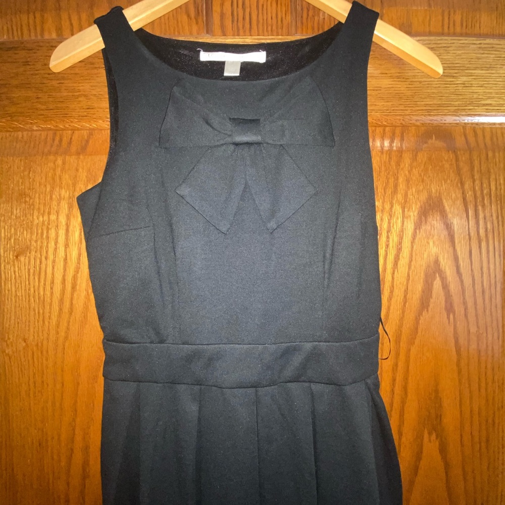 Size 4 LAuren Conrad Little black dress